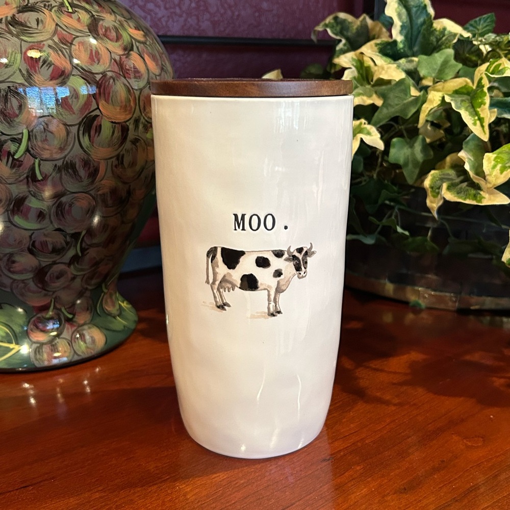 *SOLD* NWOT Rae Dunn Cow Moo with Wooden Lid Ceramic Canister Container